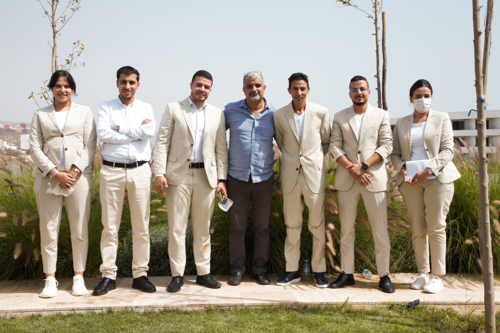 Musicien en tenue traditionnelle lors d'une célébration au Fairmont Hôtel Taghazout Bay